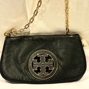 Tory Burch Amanda Logo Clutch With A Shimmering Gold Crossbody Strap